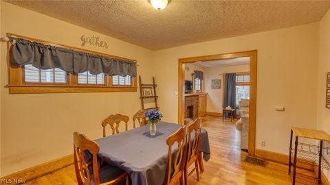 Tiny photo for 633 N 9th Street, Cambridge, OH 43725 (MLS # 5188030)