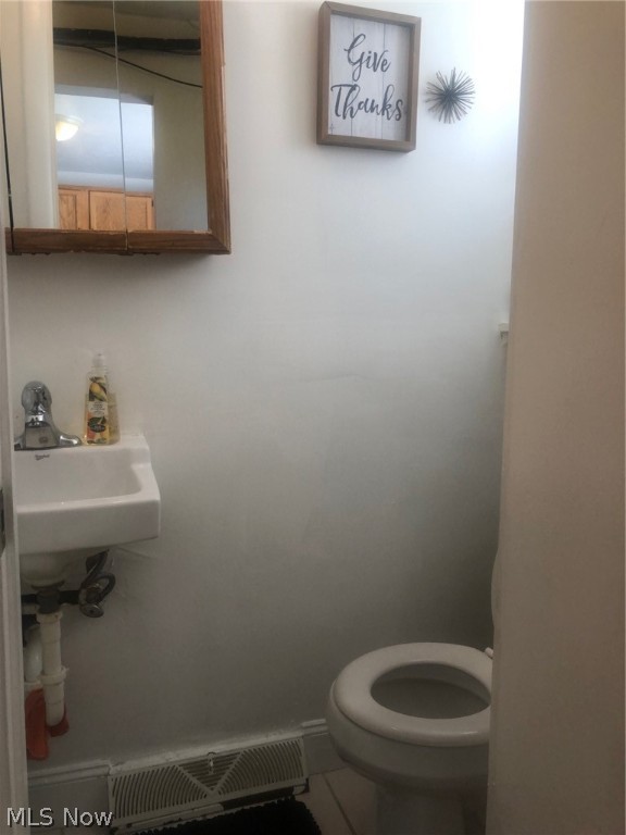 Banbury Village Condo - Residential