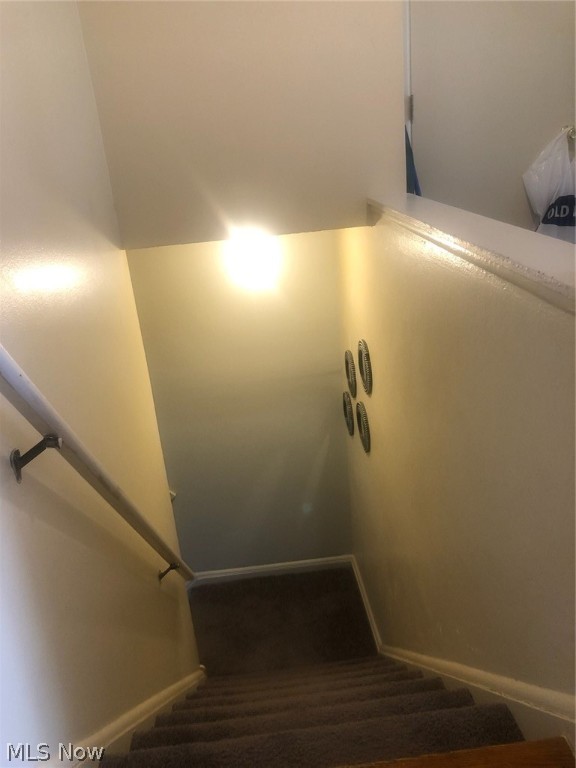 Banbury Village Condo - Residential