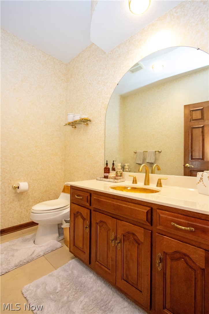 Wooster, Ohio, 44691, United States, 6 Bedrooms Bedrooms, ,9 BathroomsBathrooms,Residential,Active,2035143