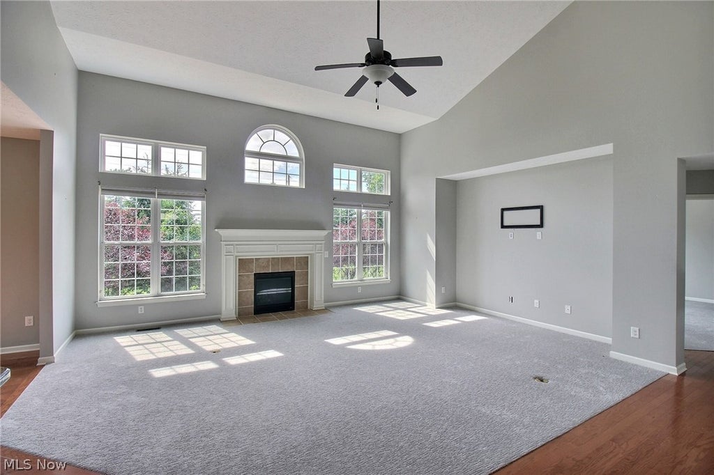 Photo of 14 Yorkshire Drive, Aurora, OH 44202 (MLS # 5220780)