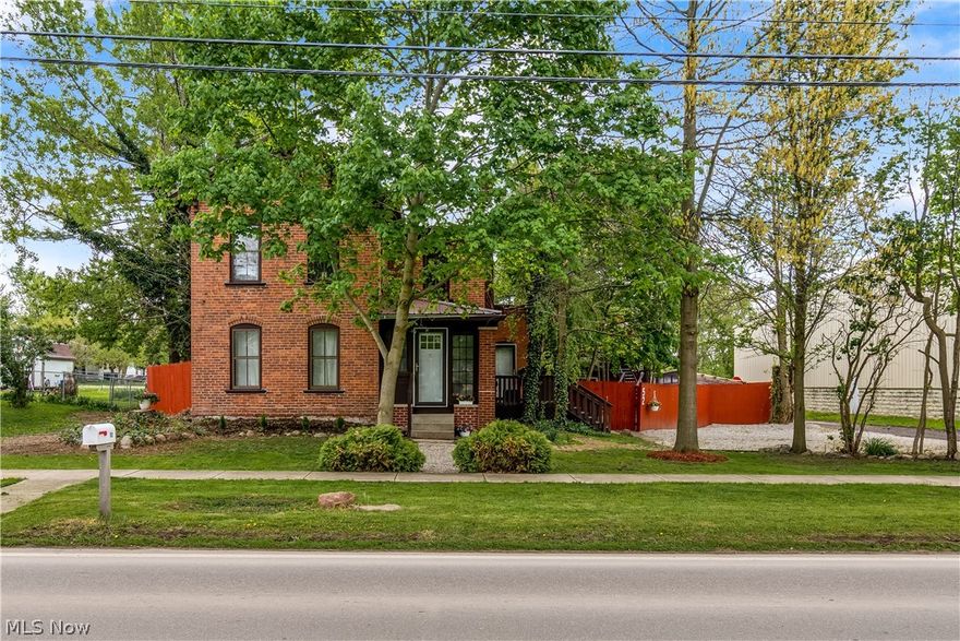 Two homes, with character, charm and modern style await you. The first house is a historic 2-bedroom, 2-bath, and the other is a 3- bedroom, 2-bath guest house. Both of these properties collectively give you over 3,000 sq ft of overall living space. Each house has been newly updated from head to toe. These properties are a first-class hidden jewel. The main house also has zoning for a business. Imagine owning a property with versatile possibilities of space and function. This is a fantastic value for all that you get. Potential, position and perfectly priced. Schedule you're showing today! You will be amazed before you are half-way through the second house! Property is agent owned.