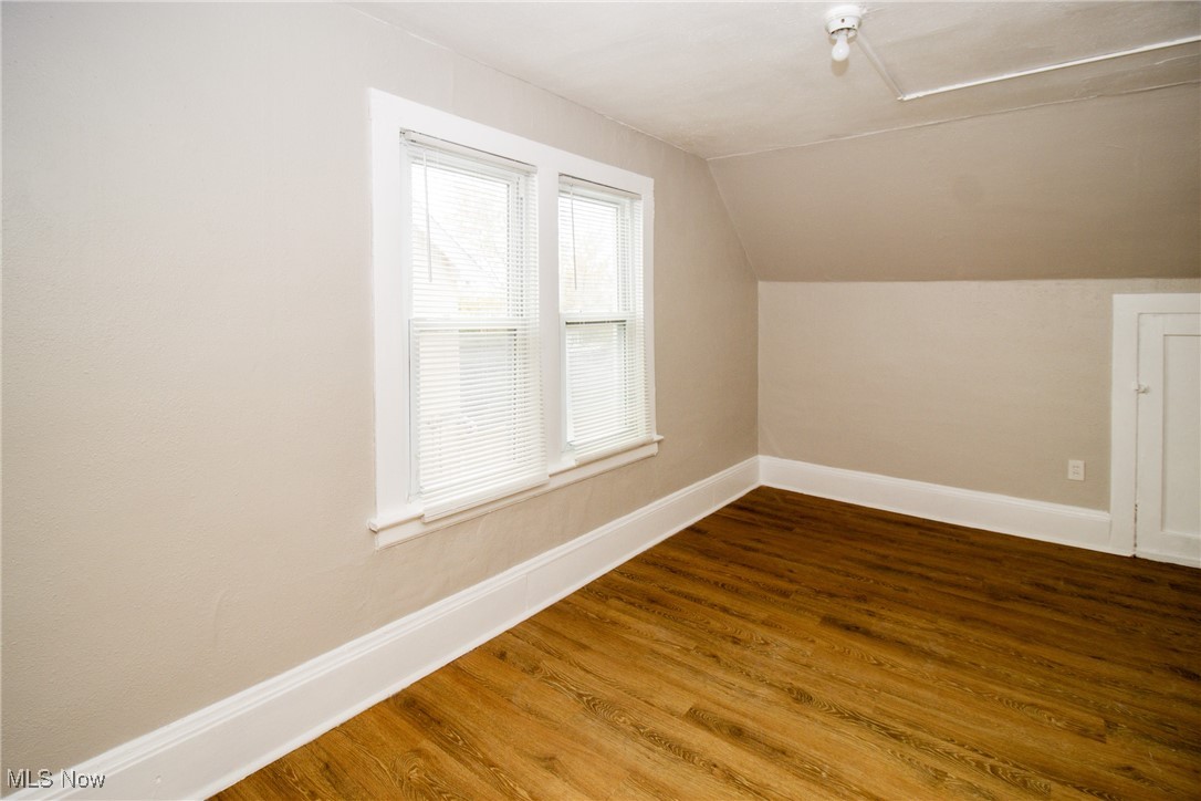 J H Decumbes Kensington Garden S - Residential