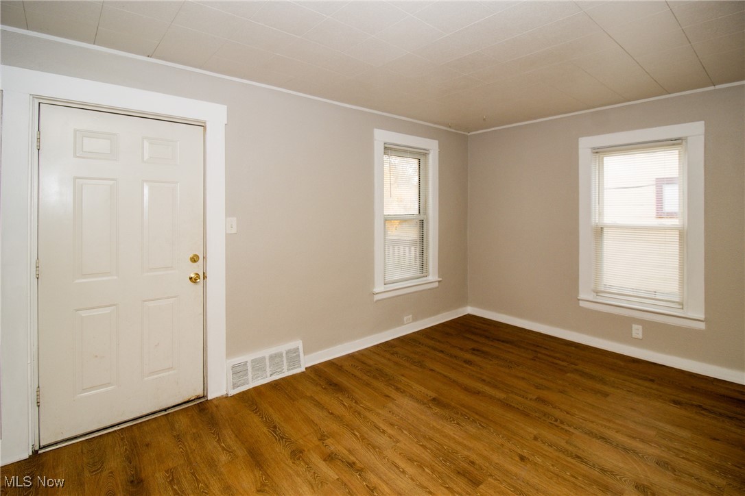 J H Decumbes Kensington Garden S - Residential