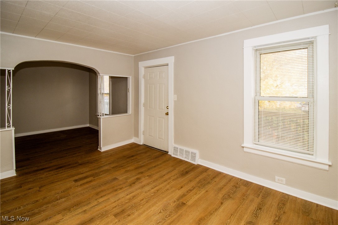 J H Decumbes Kensington Garden S - Residential