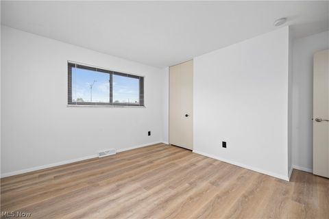 Tiny photo for 24635 Clareshire Drive #203, North Olmsted, OH 44070 (MLS # 5203435)