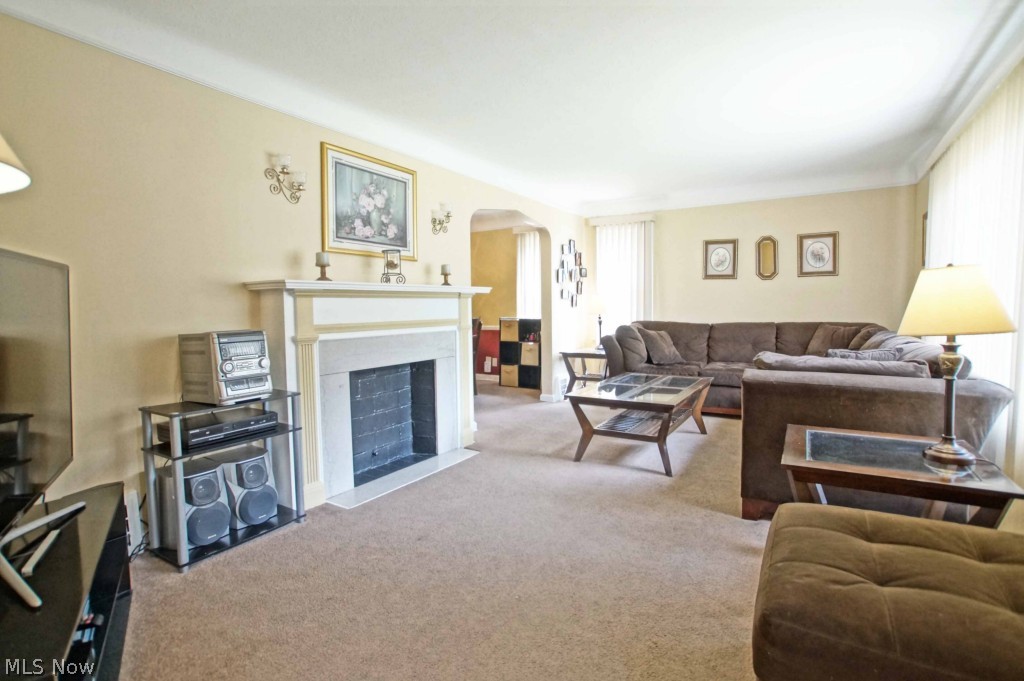 Richmond Manor - Residential