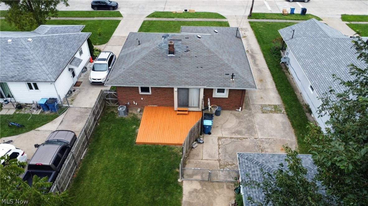 1327 W 26th Street