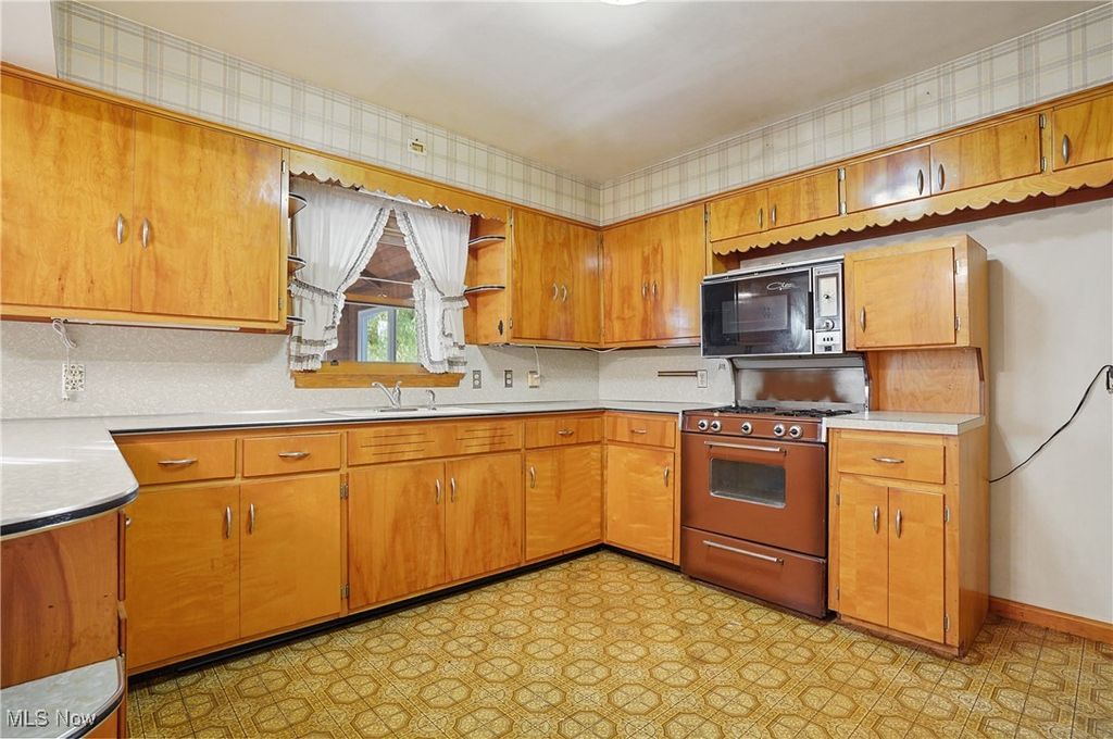 Photo of 3987 J A Vaughn Avenue, Rootstown, OH 44272 (MLS # 5168246)