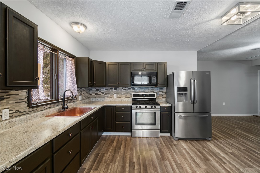 7 Springfield - Residential