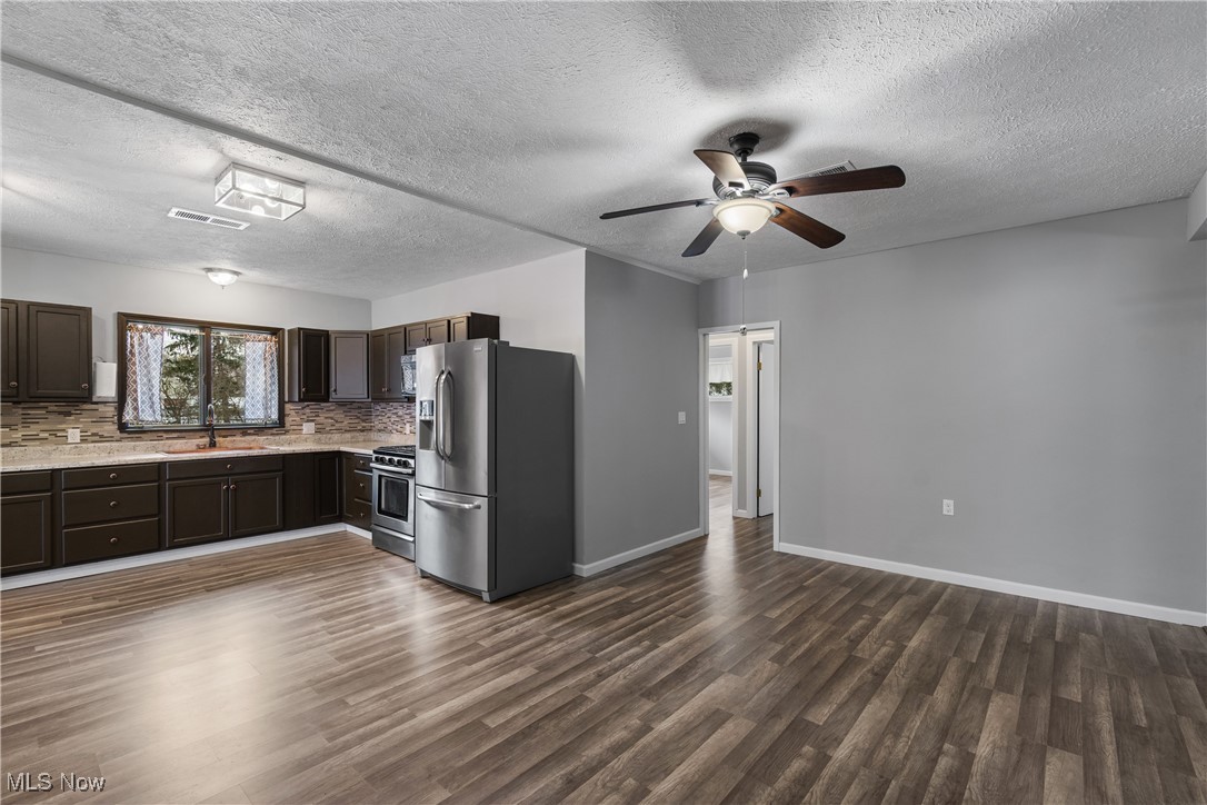 7 Springfield - Residential