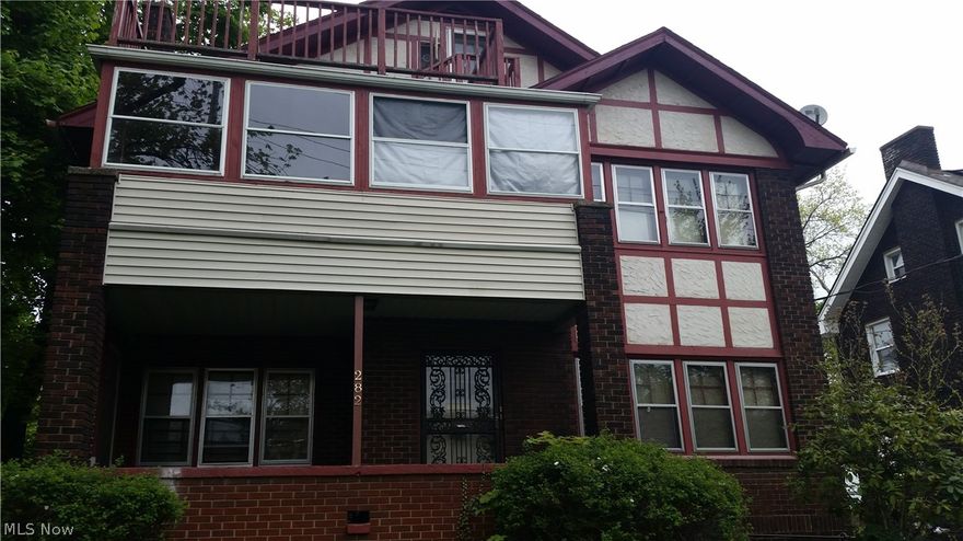 This 1 bedroom 1 bathroom apartment is located very close to the university, downtown, and bus routes. Apartment comes with all utilities paid, plenty of parking, and a laundry facility. Perfect for a couple or a college student looking for inexpensive housing. It's a steal of a home. Come take a look for yourself!!!