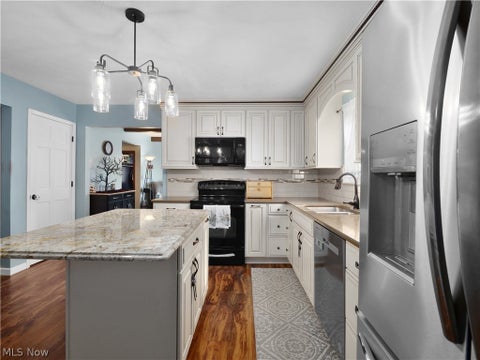 Tiny photo for 30901 North Court, North Olmsted, OH 44070 (MLS # 5257089)