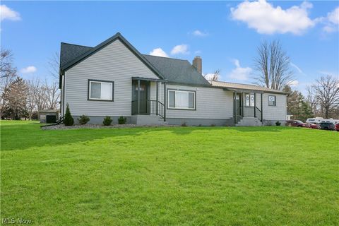 Homes For Sale - 4001 S Cleveland Massillon Road<br/> Barberton, OH 44203