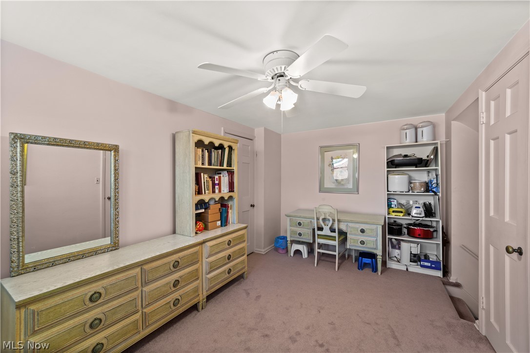 University Pkwy - Residential