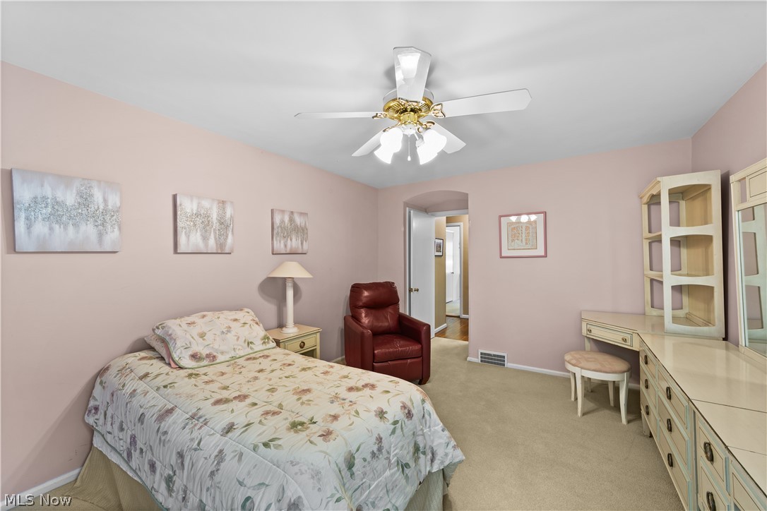 University Pkwy - Residential