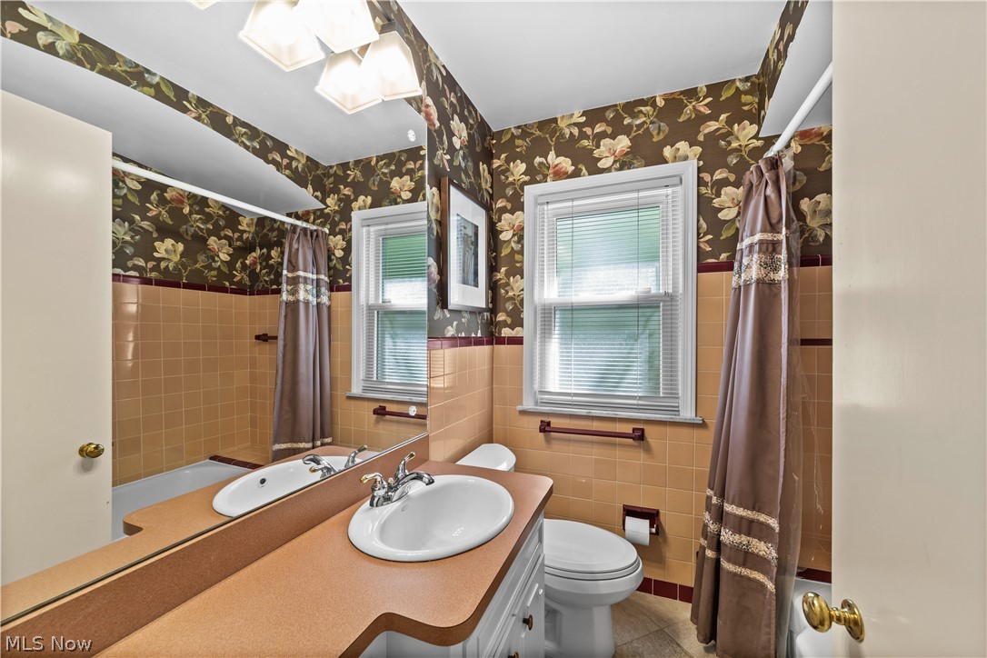 University Pkwy - Residential