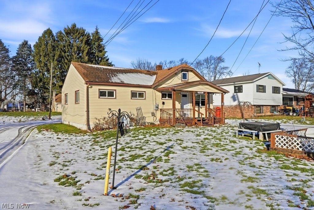 Photo of 448 Fritsch Avenue, Akron, OH 44312 (MLS # 5200698)