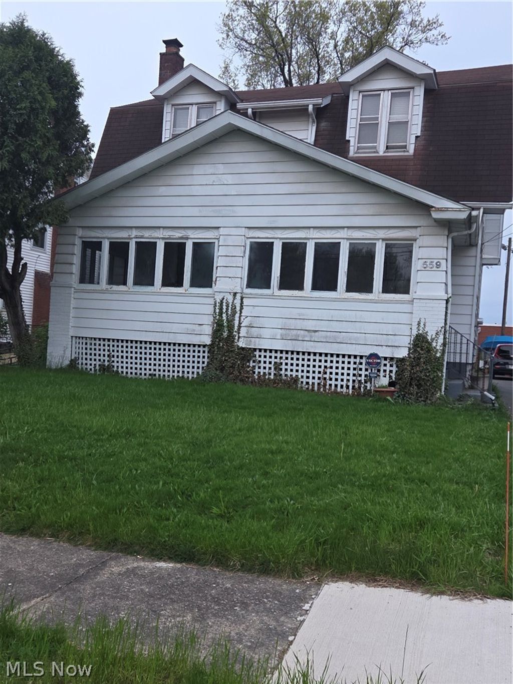 Photo of 559 Redondo Road, Youngstown, OH 44504 (MLS # 5205336)