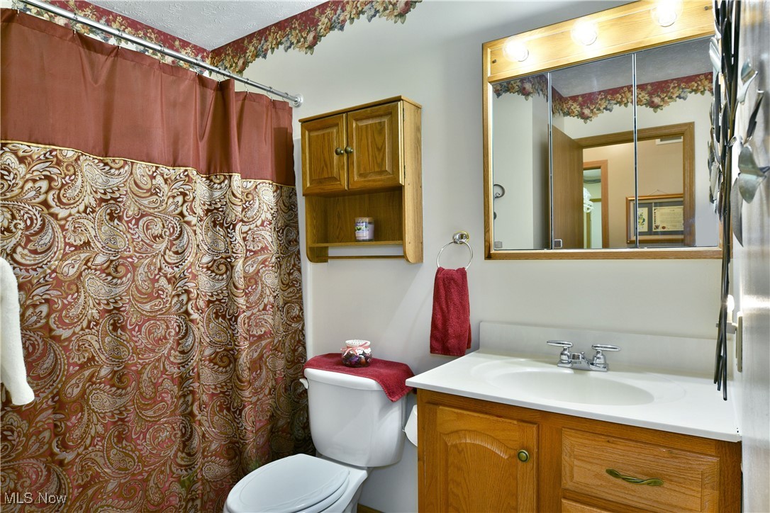 3357 Hunters Trail, Cortland, Ohio image 38