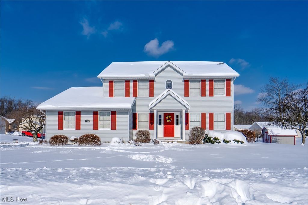 Photo of 2790 Lee Avenue NW, Massillon, OH 44647 (MLS # 5184212)