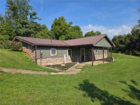 Homes For Sale - 1840 E Airport Road<br/> Mcconnelsville, OH 43756