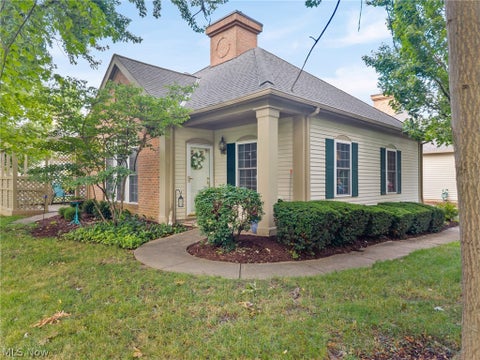 Condo For Sale - 3061 Macintosh Drive #3061<br/> Westlake, OH 44145