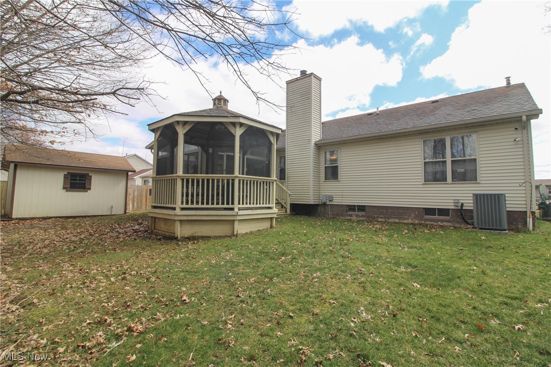 4950 Signature Circle, Austintown, Ohio image 5