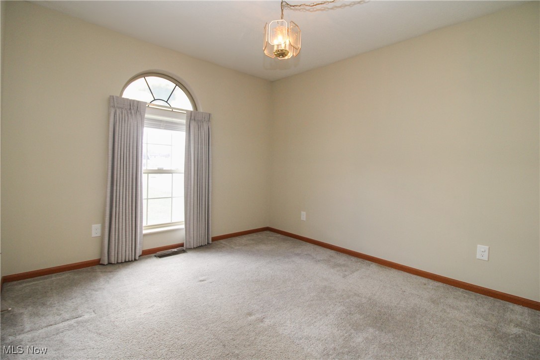 4950 Signature Circle, Austintown, Ohio image 32