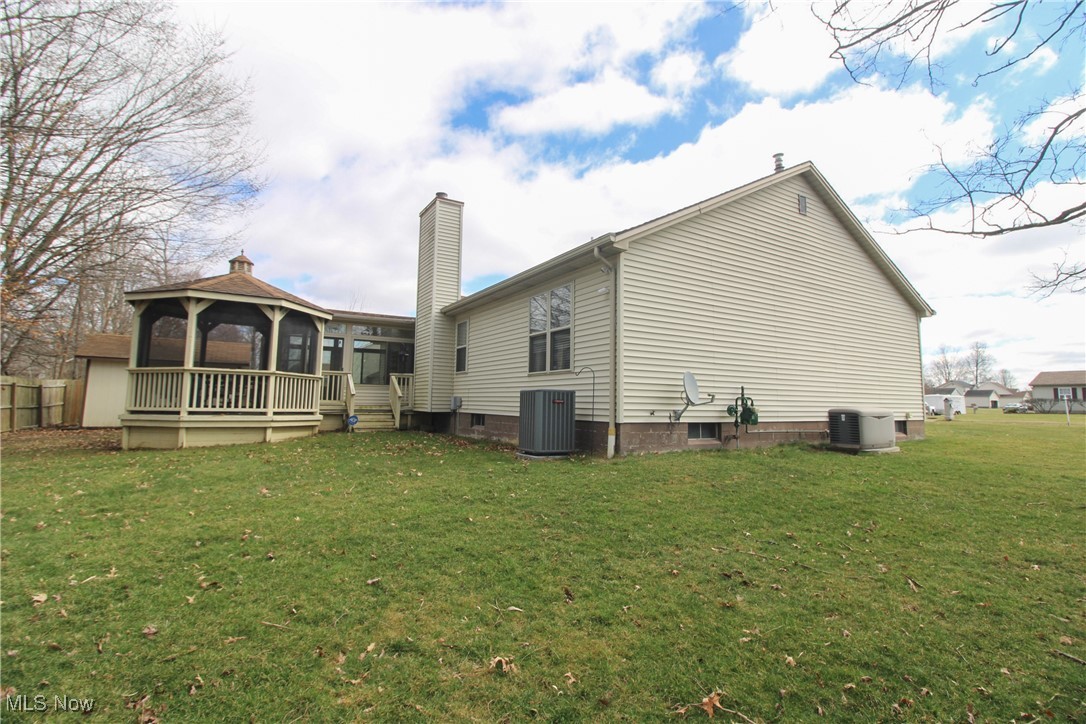 4950 Signature Circle, Austintown, Ohio image 4