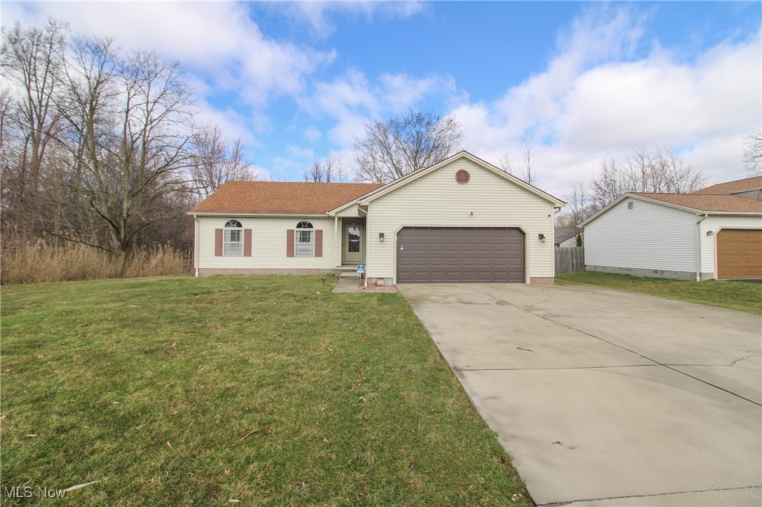 4950 Signature Circle, Austintown, Ohio image 2
