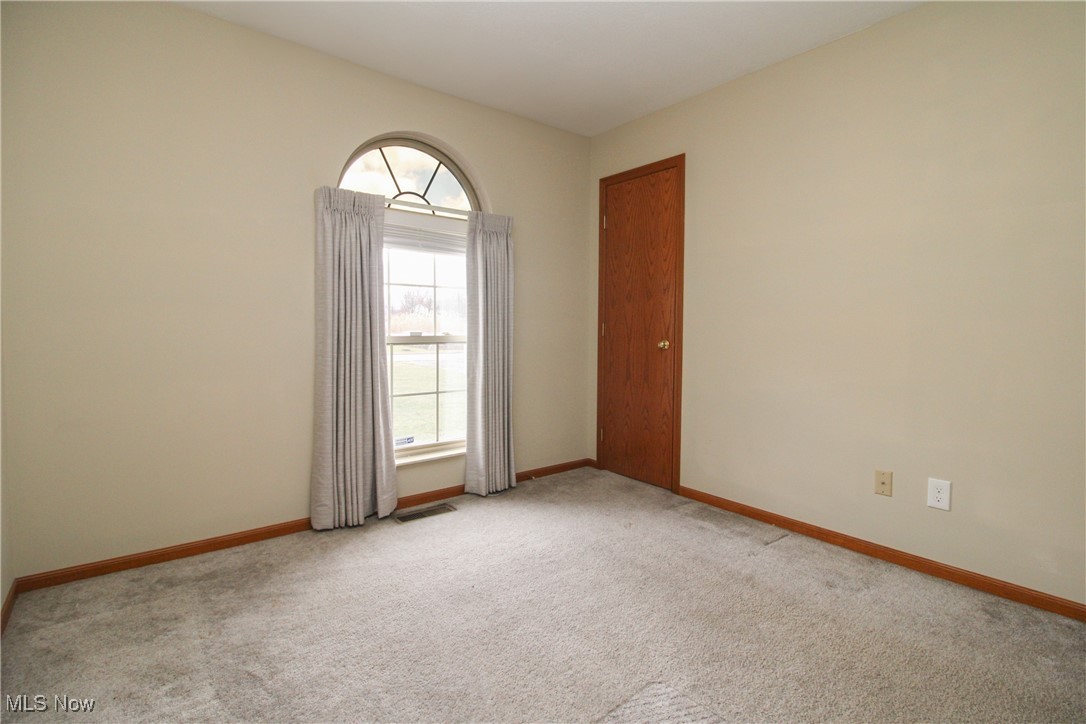 4950 Signature Circle, Austintown, Ohio image 31