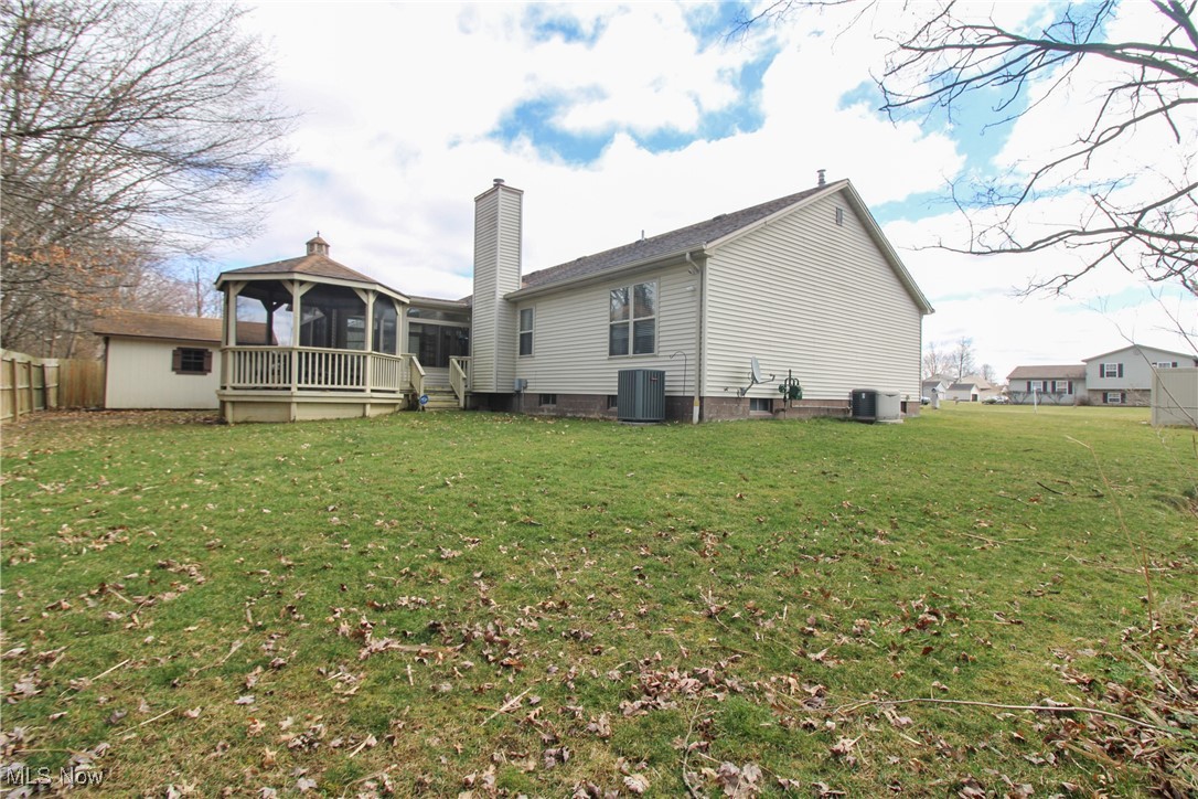4950 Signature Circle, Austintown, Ohio image 3