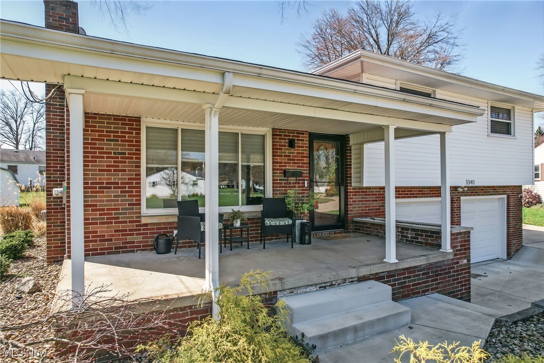 3340 Myrwood Lane, Youngstown, Ohio image 3