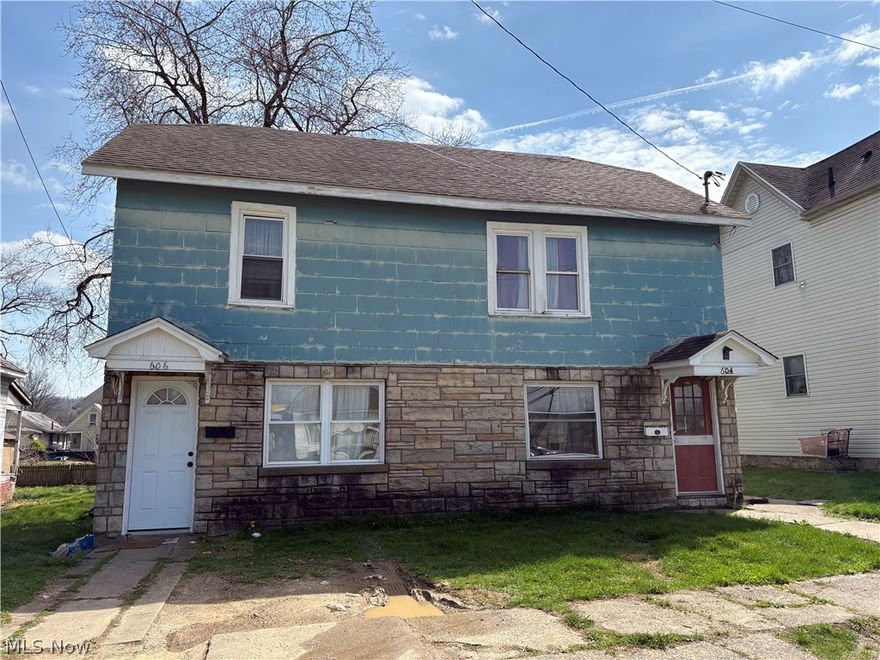 Fully occupied duplex in Parkersburg with steady income history. Each unit has 2 bed 1 bath. On street and off street parking. On site laundry hookups are available.