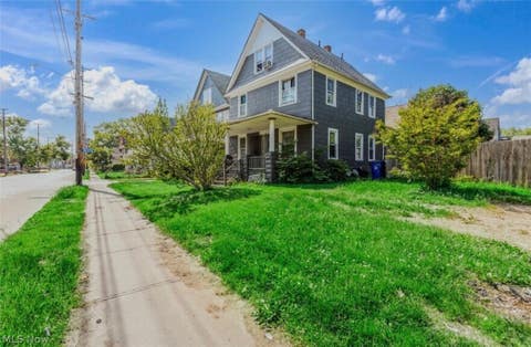 Multifamily For Rent - 4103 Denison Avenue #DOWN<br/> Cleveland, OH 44109