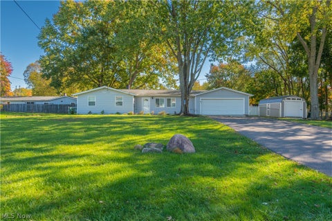 Photo of 1487 Yale Drive, Brunswick, OH 44212 (MLS # 5254944)