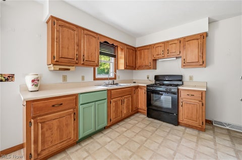 Tiny photo for 1280 Sterling Drive, Cortland, OH 44410 (MLS # 5216972)