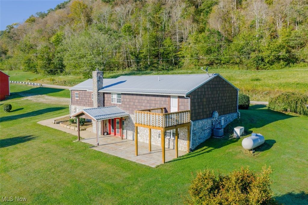Photo of 2050 Oh-266, Stockport, OH 43787 (MLS # 5166111)