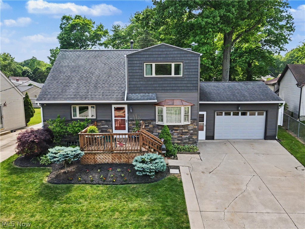 806 Tallkron Drive