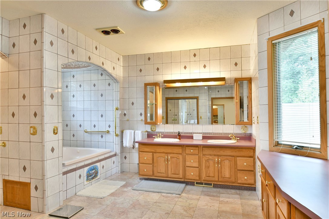 Township/Howland Sec 44 Origi - Residential