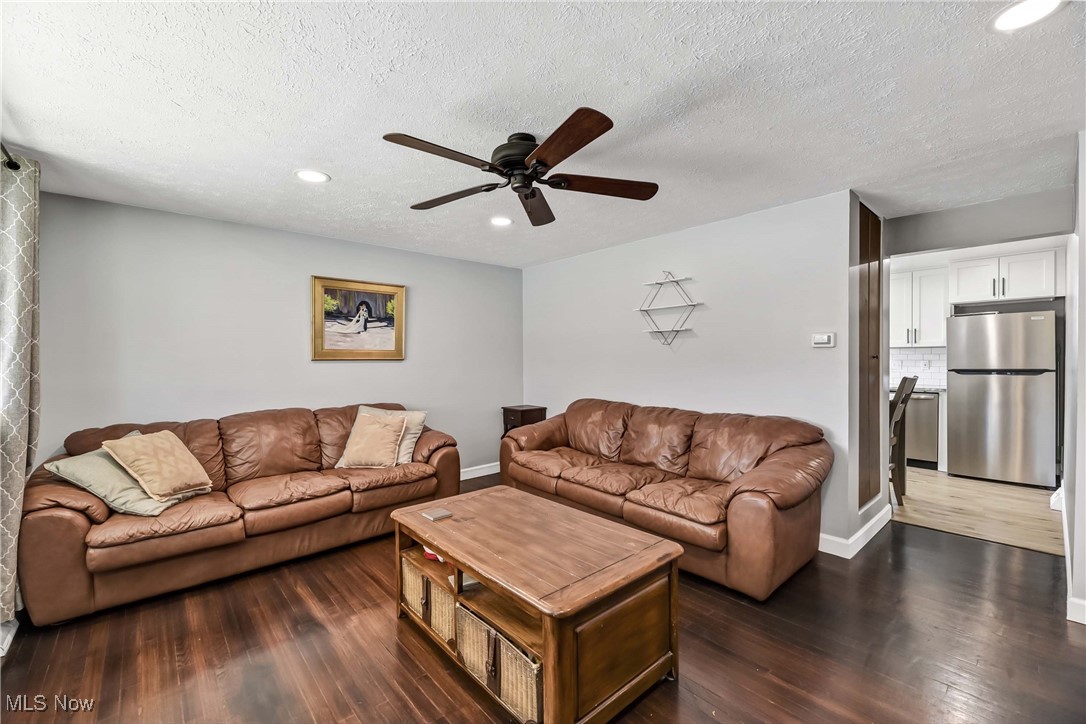 6420 Lockhaven Drive, Brook Park, Ohio image 11