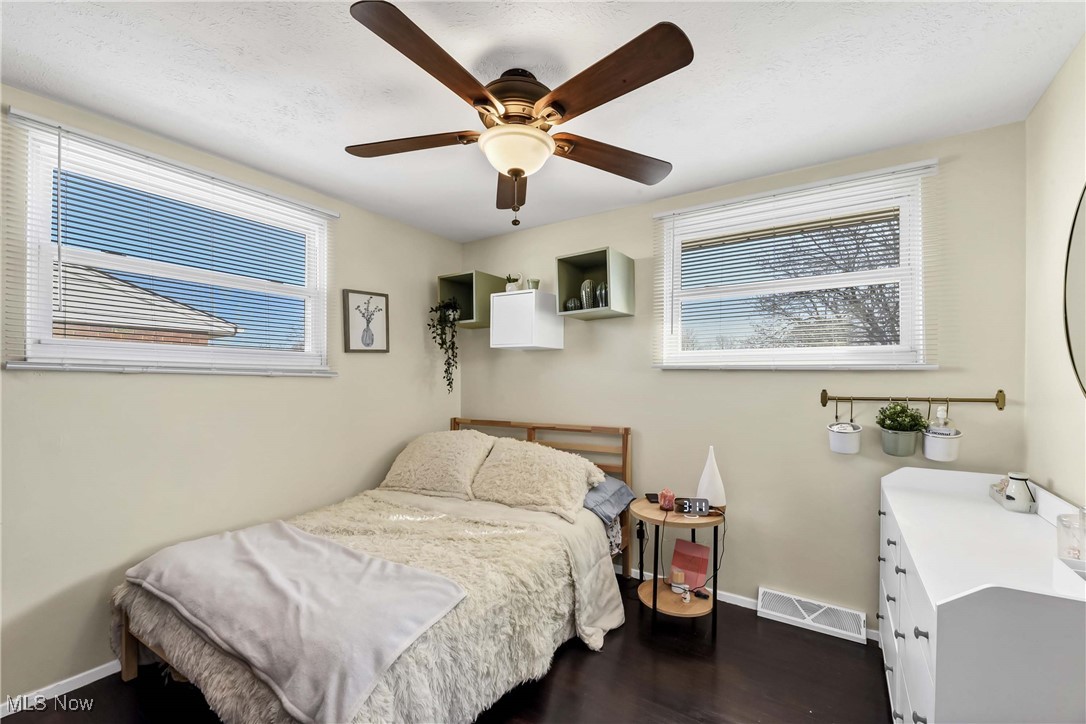 6420 Lockhaven Drive, Brook Park, Ohio image 20