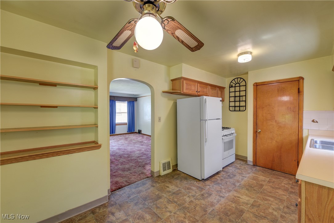 3815 W 135th Street, Cleveland, Ohio image 9