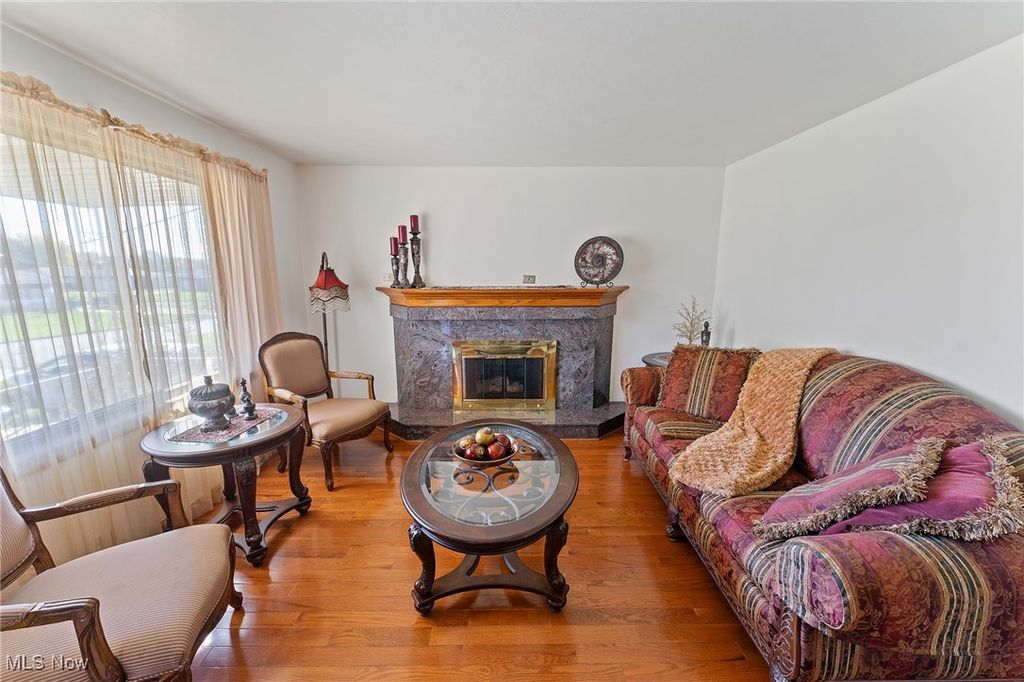 Photo of 576 Breetz Drive, Campbell, OH 44405 (MLS # 5168080)