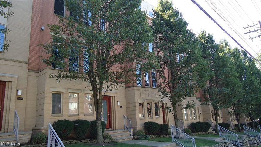 Chic and stylish Cedarmount Townhouse.  First Floor office/library with marble flooring and cherry built-ins, could be used as a bedroom.   Large living room with fireplace and built-ins.  Kitchen has cherry cabinets, granite counter tops and 6 burner gas cook top stove.  Master bedroom has walk-in closets and spa.  Loft media area with wet bar and large adjacent roof top patio.  Walk to restaurants and shopping.  Minutes to University Circle and Cleveland's Cultural Center.