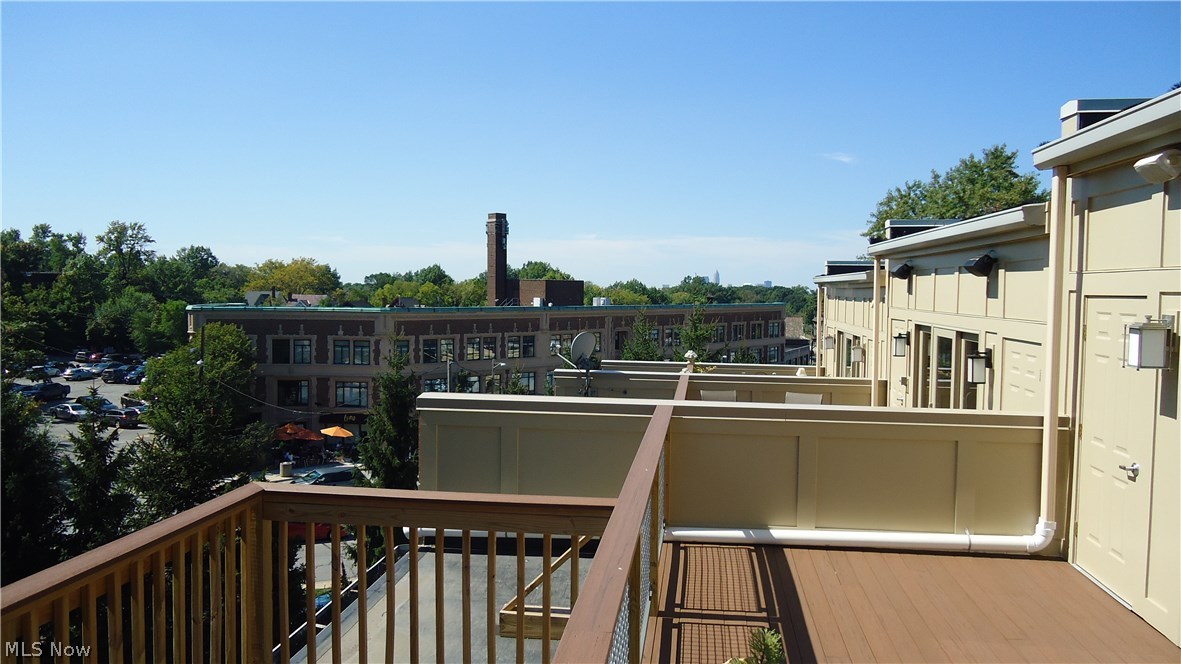 Cedarmount Condo Ph 03 - Residential