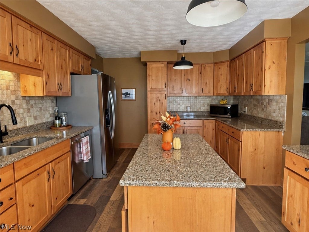 17123 County Road 7
