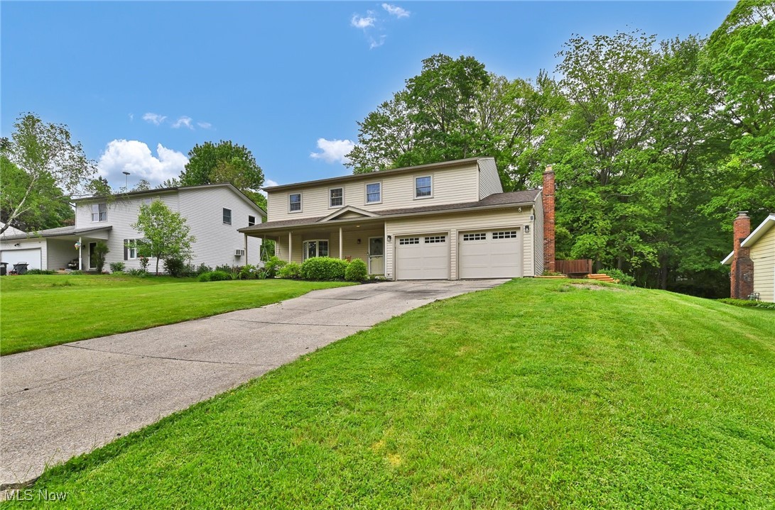 1923 Thorpe Circle, Brunswick, Ohio image 2