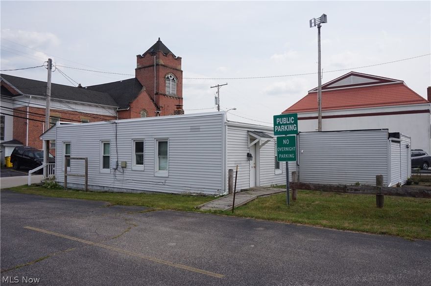 Opportunity for business in the heart of downtown Jefferson. Immaculate main level retail/office space surrounded by public parking lots. The floorpan offers 5 office/work rooms plus galley kitchen, full bath, mechanical room, small front porch. Freshly painted, well maintained, newer mechanicals and roof, vinyl windows, bright lighting, solid surface flooring. Located on a well traveled street  in the center of Jefferson Village, in Ashtabula County, a beautiful area of growing tourism. Be among the flourishing Ashtabula County businesses: 30+ wineries, breweries, restaurants, Spire, fabulous shoreline along Lake Erie offering, fishing, boating, covered bridges, orchards, parks, unique shopping. Start your business now! Spring is in the air and visitors  are booking reservations for the upcoming season. Call today to view this affordable commercial gem.